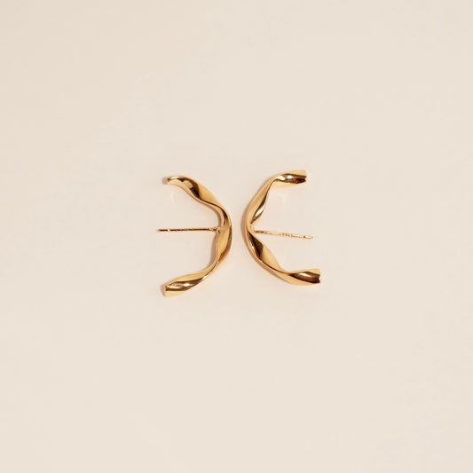 Aretes Piegato
