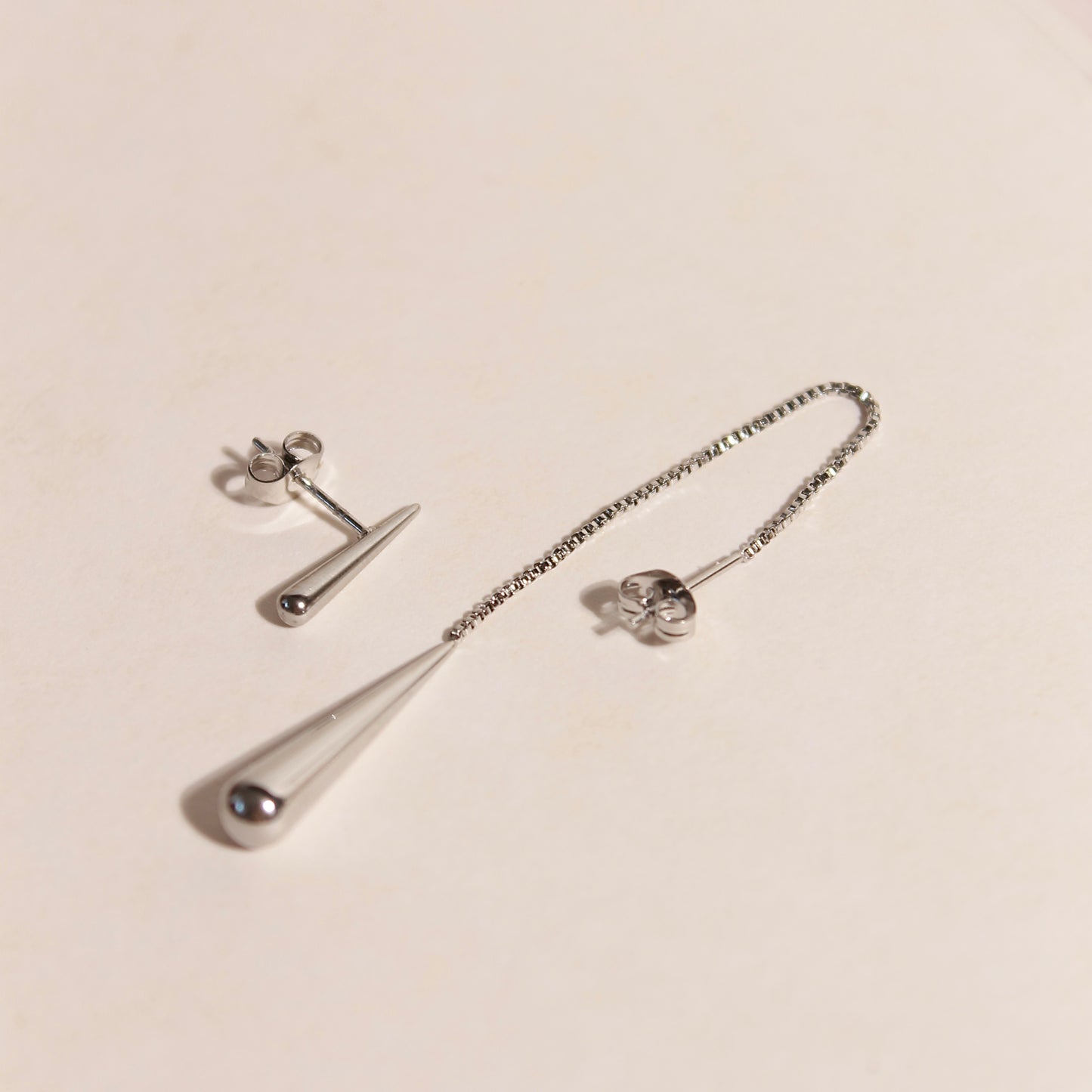 Aretes Asimétricos Gota Silver